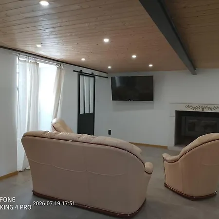Maison De Maitre Avec Parc Prive 20 Min Du Futuroscope Charrais